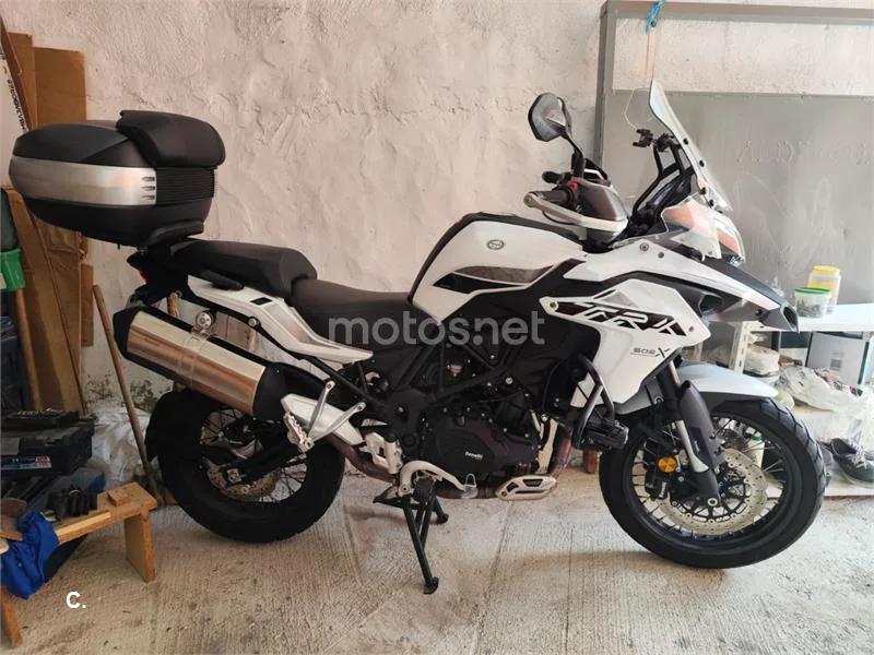 Benelli TRK 502 - Vista 12