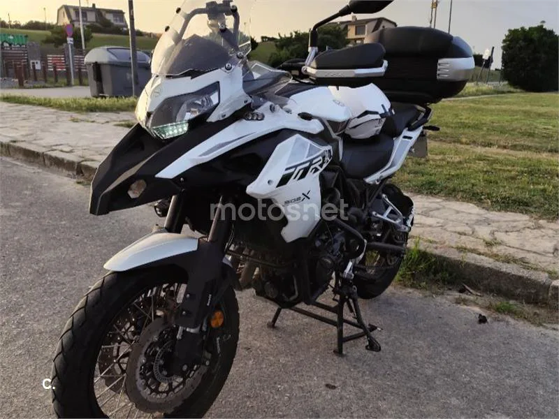 Benelli TRK 502 - Vista 5