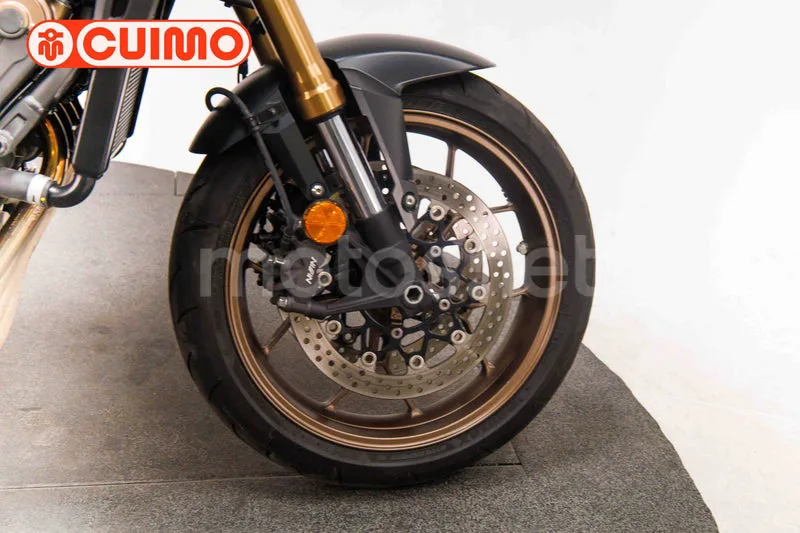 Honda CB650R - Vista 14