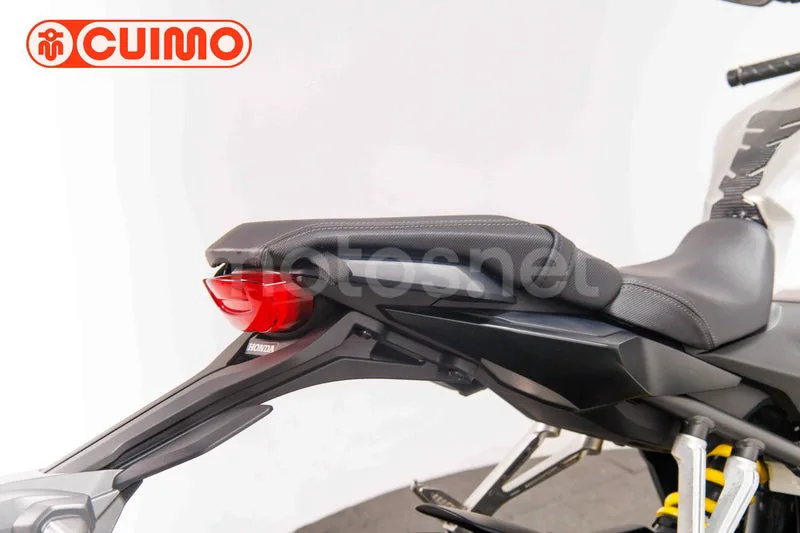 Honda CB650R - Vista 19