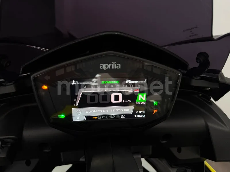 Aprilia Tuono 660 - Vista 11