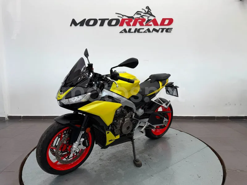 Aprilia Tuono 660 - Vista 13
