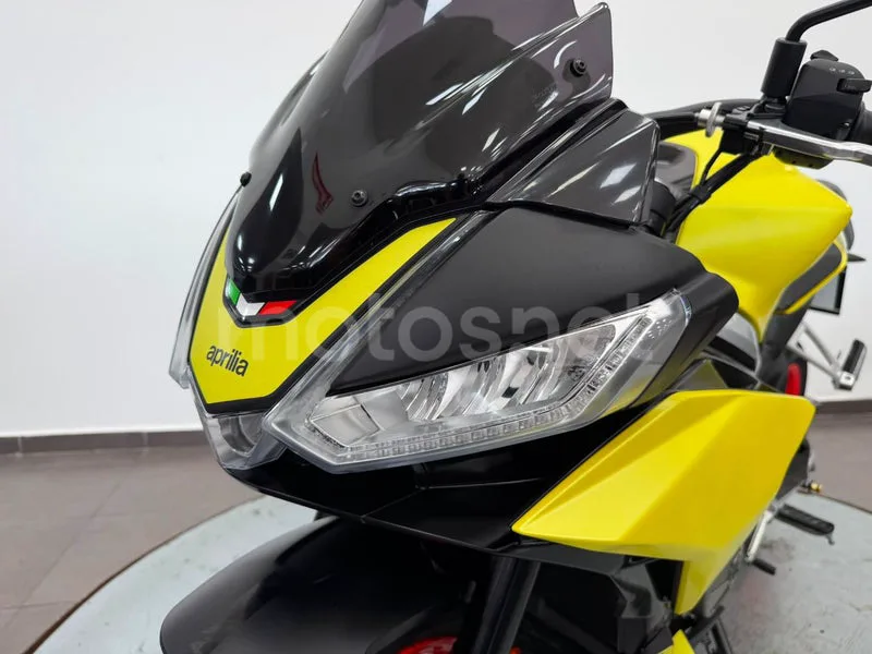 Aprilia Tuono 660 - Vista 16