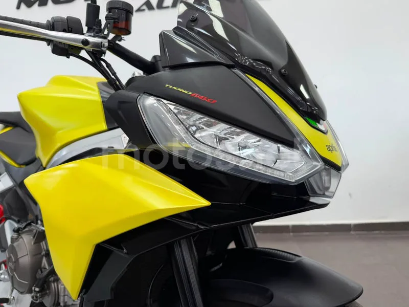 Aprilia Tuono 660 - Vista 19