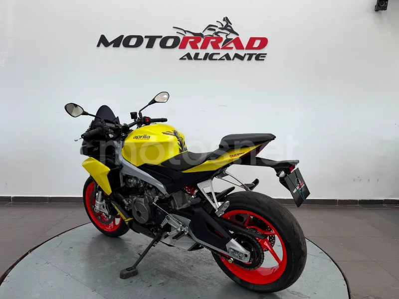 Aprilia Tuono 660 - Vista 4