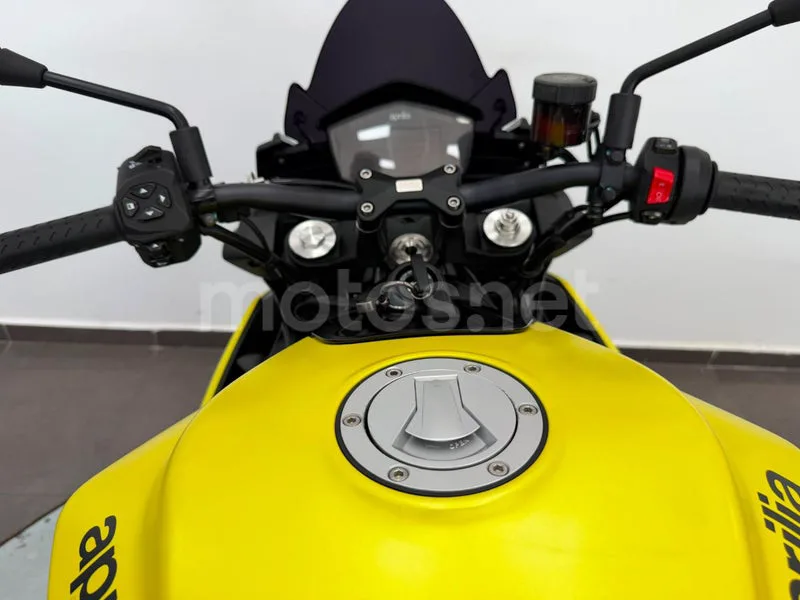 Aprilia Tuono 660 - Vista 7