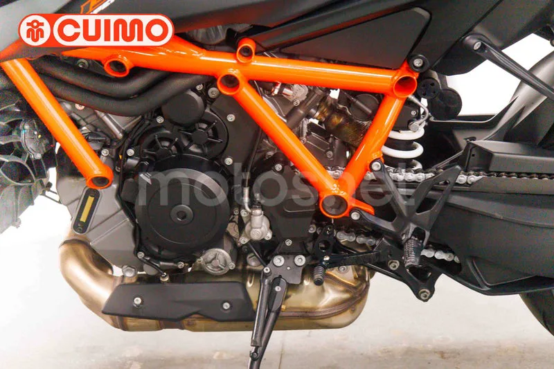 KTM 1390 Super Duke R - Vista 19