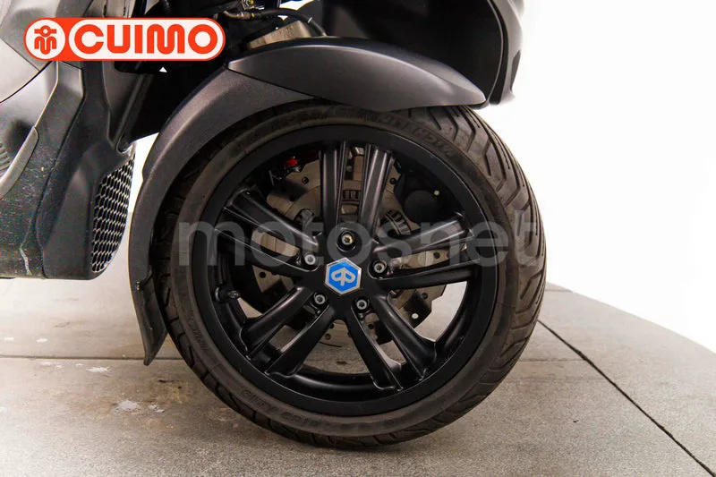 Piaggio MP3 - Vista 14