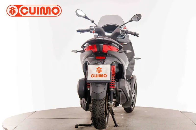 Piaggio MP3 - Vista 5
