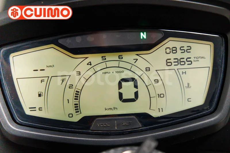 Aprilia Tuono 125 - Vista 24