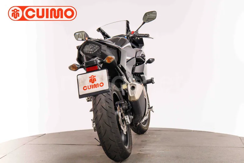 Honda CBR500R - Vista 6