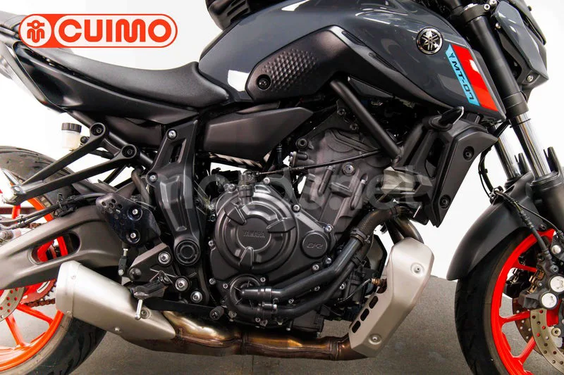 Yamaha MT-07 - Vista 15