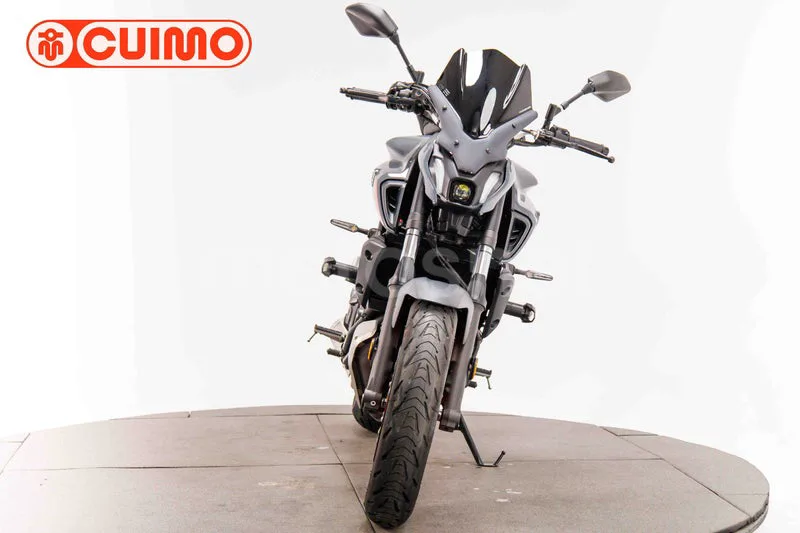 Yamaha MT-07 - Vista 10