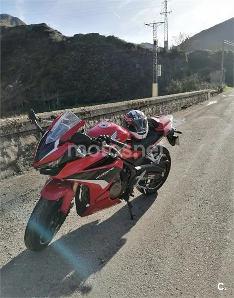 Honda CBR500R - Vista 5