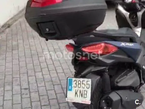 Yamaha XMAX 400 - Vista 6
