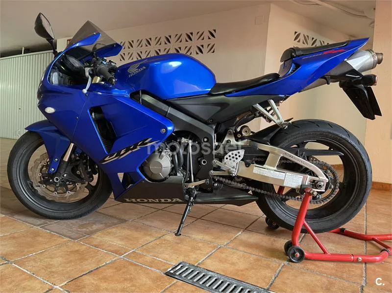 Honda CBR600RR 3850 € 2006 Valencia - 1