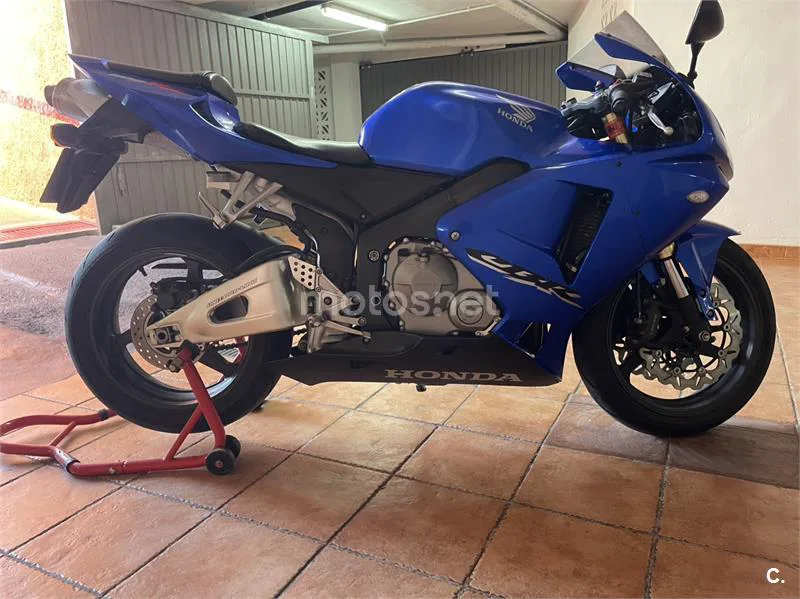 Honda CBR600RR - Vista 3