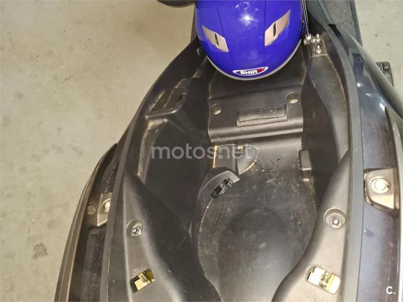 Kymco Super Dink 125 - Vista 3