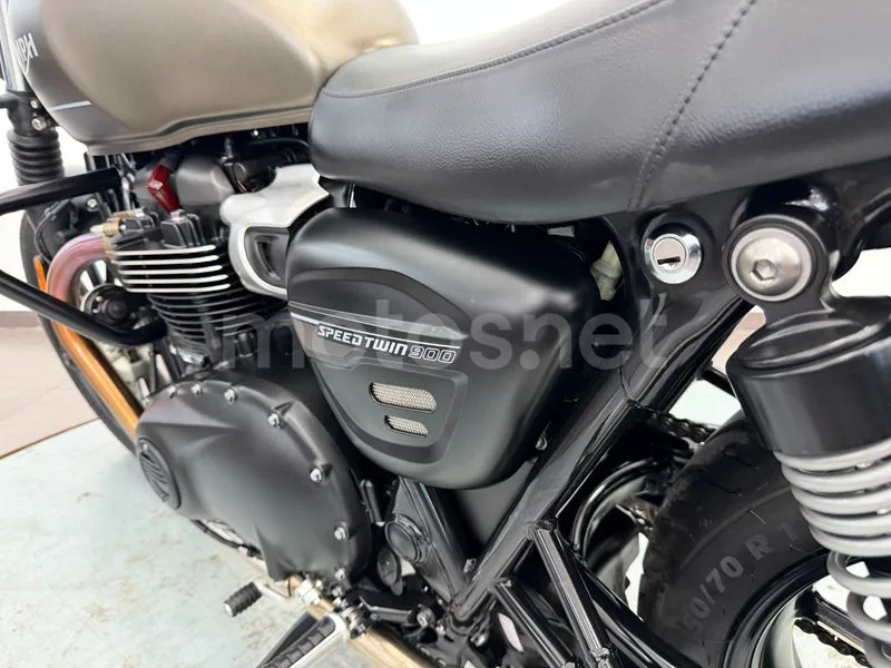 Triumph Speed Twin 900 - Vista 11