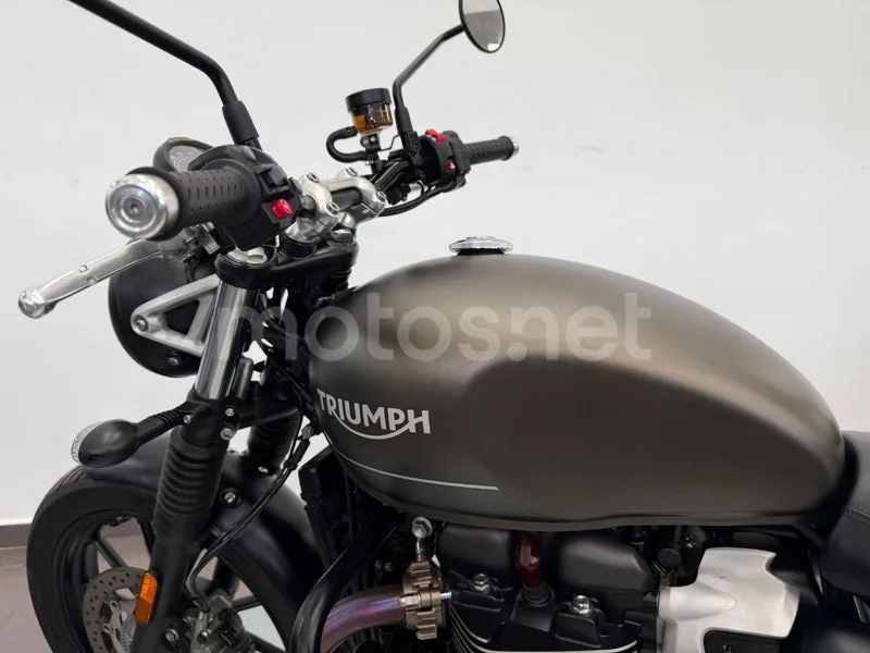 Triumph Speed Twin 900 - Vista 13