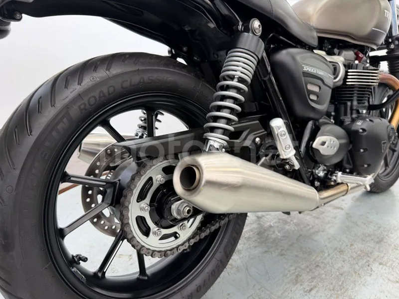 Triumph Speed Twin 900 - Vista 6
