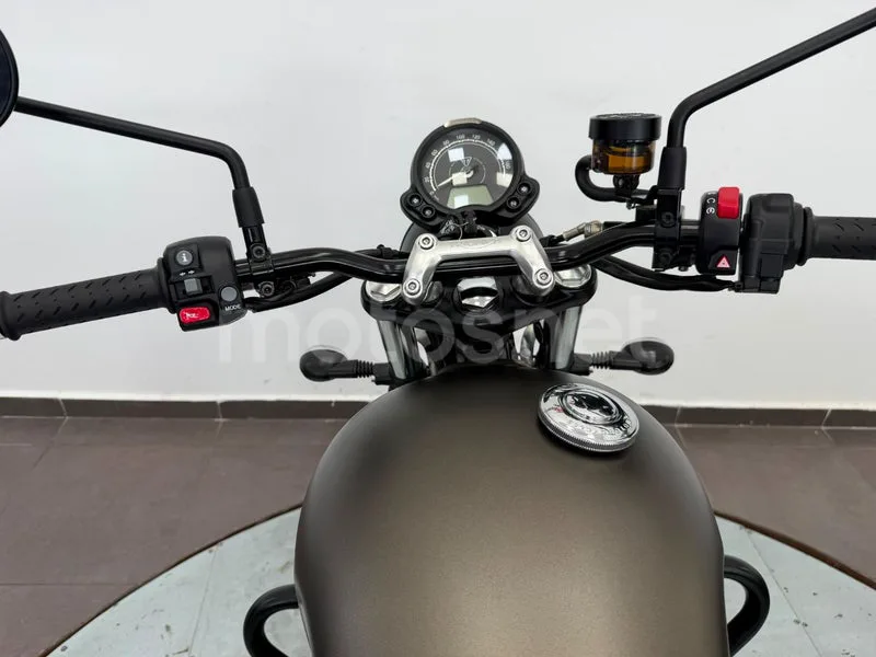 Triumph Speed Twin 900 - Vista 10