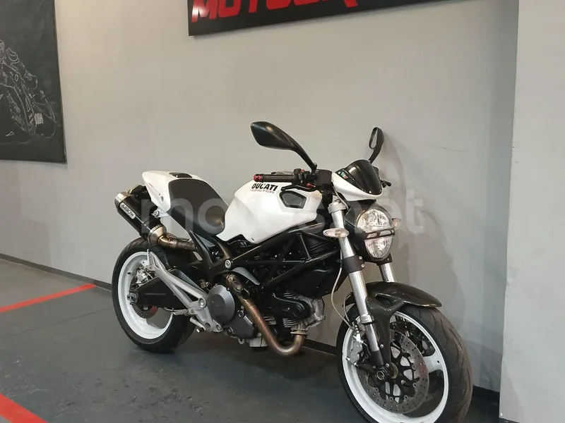 Ducati Monster 696 3490 € 2008 Zaragoza - 2