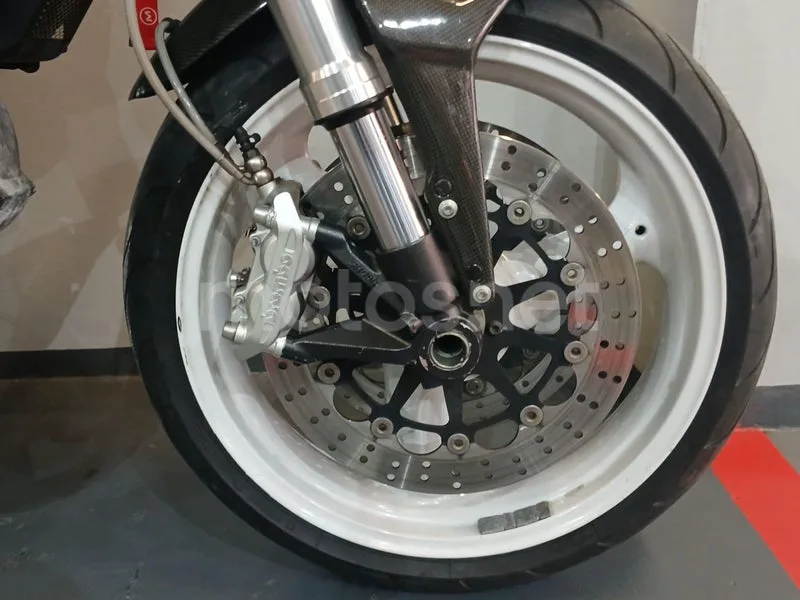 Ducati Monster 696 - Vista 12