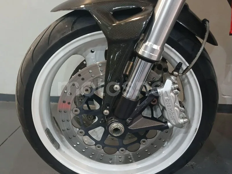 Ducati Monster 696 - Vista 13