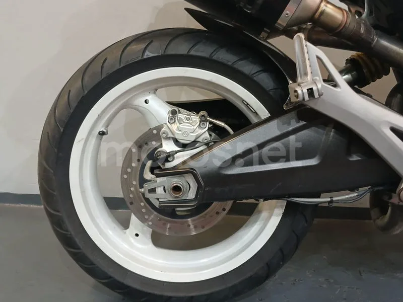 Ducati Monster 696 - Vista 10