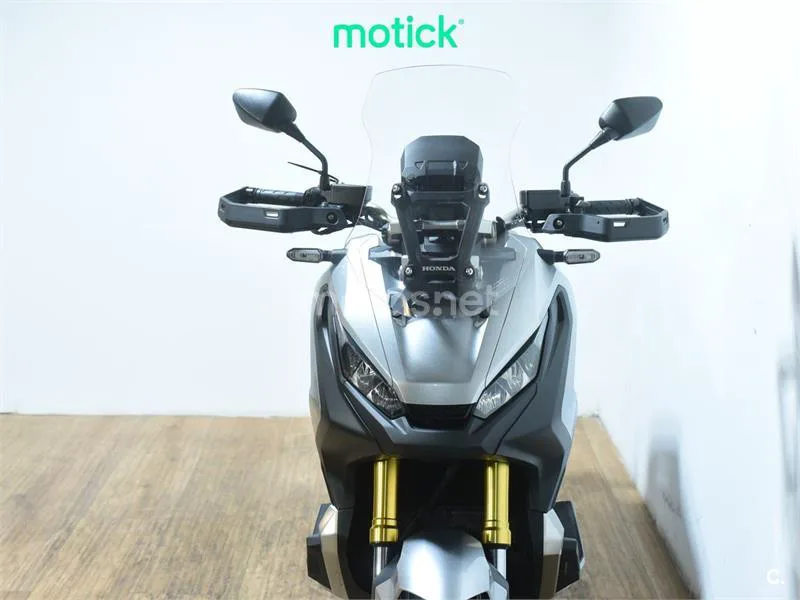 Honda X-ADV - Vista 10