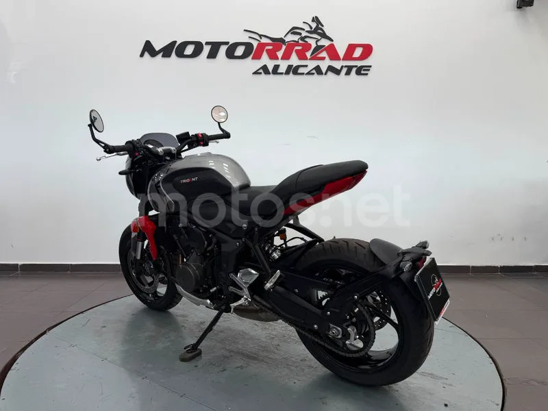 Triumph Trident 660 - Vista 5
