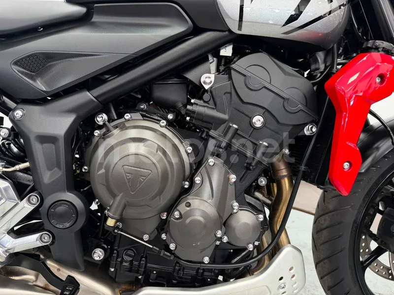 Triumph Trident 660 - Vista 6