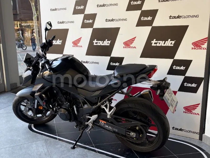 Honda CB750 Hornet 6800 € 2025 Barcelona - 2