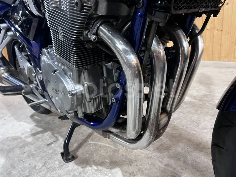 Suzuki Bandit 600S - Vista 21