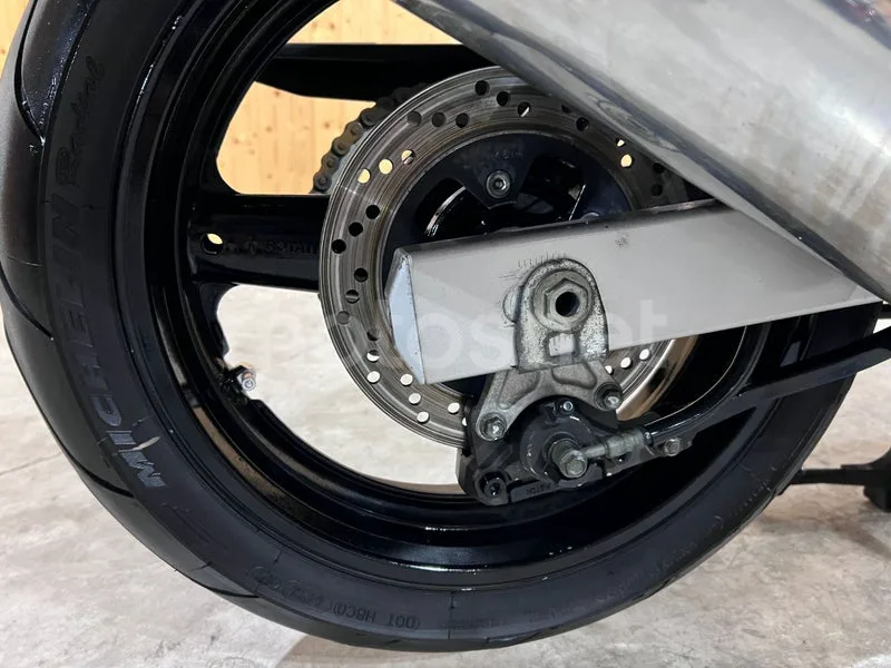 Suzuki Bandit 600S - Vista 34