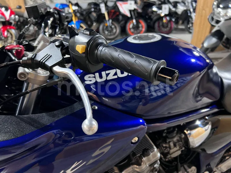 Suzuki Bandit 600S - Vista 50