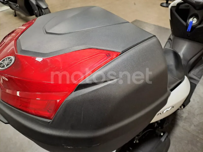 Yamaha NMAX - Vista 18