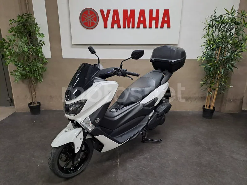 Yamaha NMAX - Vista 4