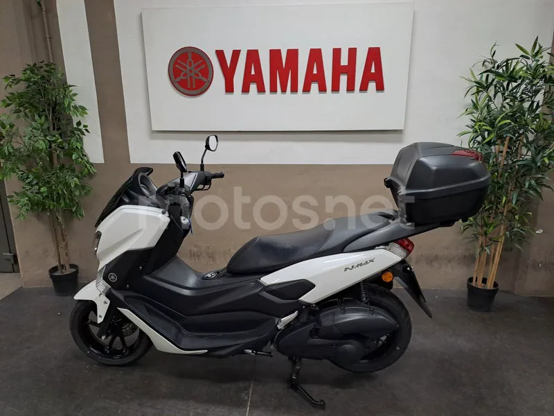 Yamaha NMAX - Vista 5