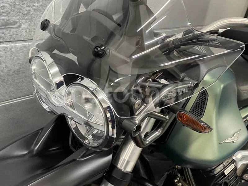 Moto Guzzi V85 TT - Vista 11