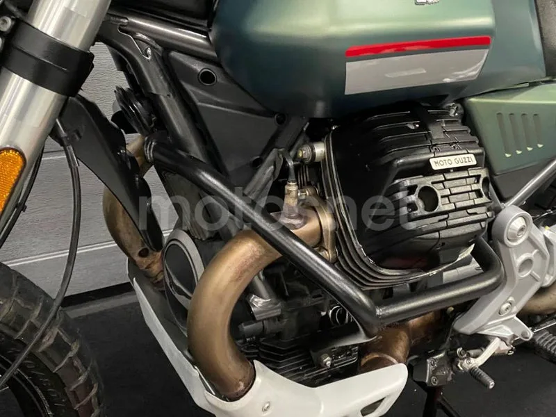 Moto Guzzi V85 TT - Vista 13