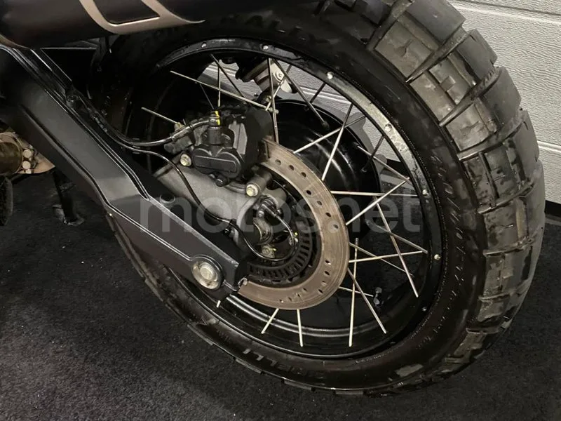 Moto Guzzi V85 TT - Vista 19