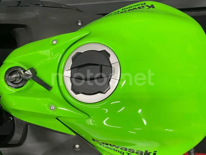 Kawasaki Ninja 650 - Vista 14