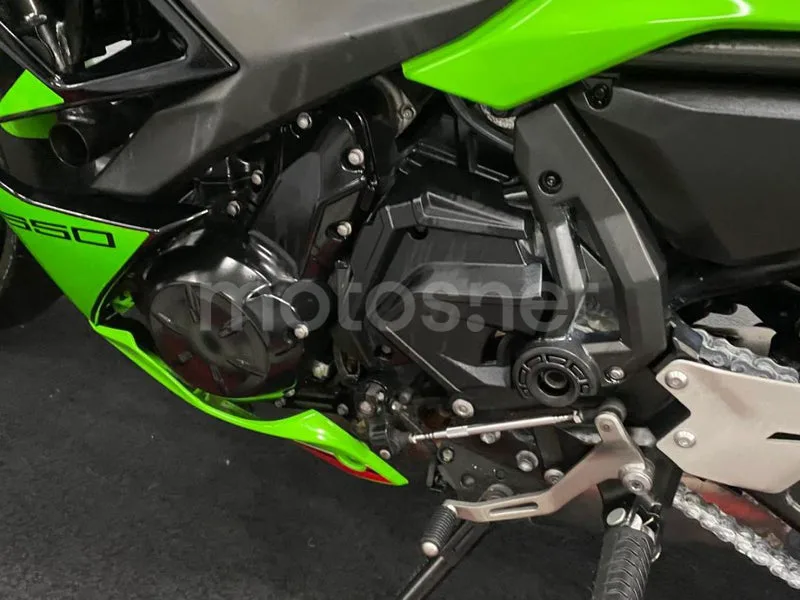 Kawasaki Ninja 650 - Vista 19