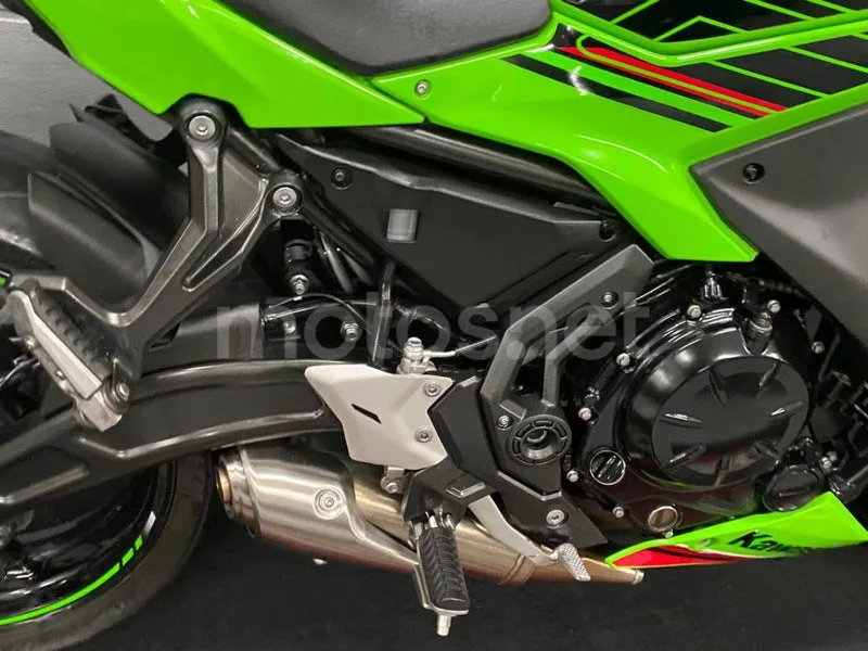 Kawasaki Ninja 650 - Vista 4