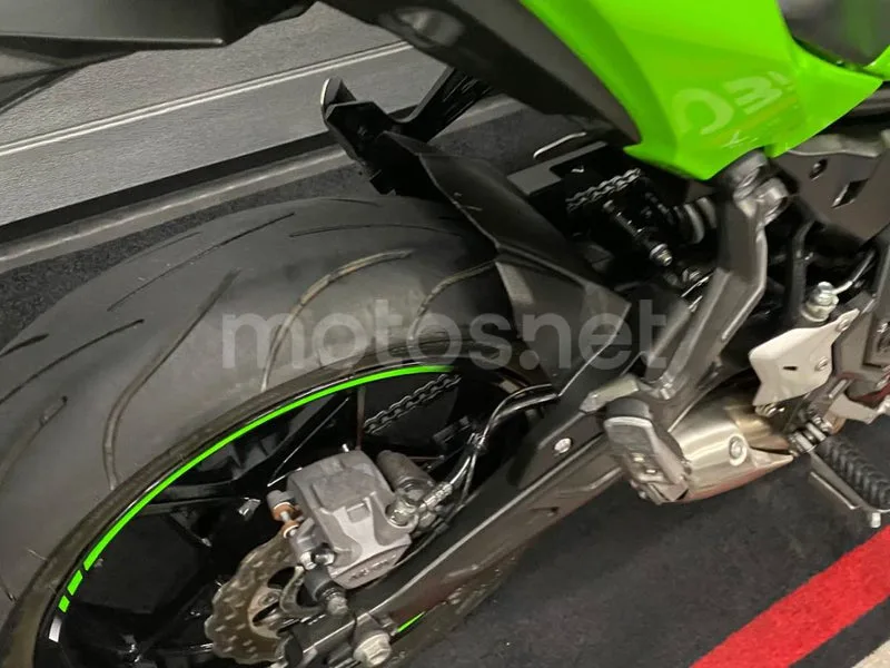 Kawasaki Ninja 650 - Vista 9