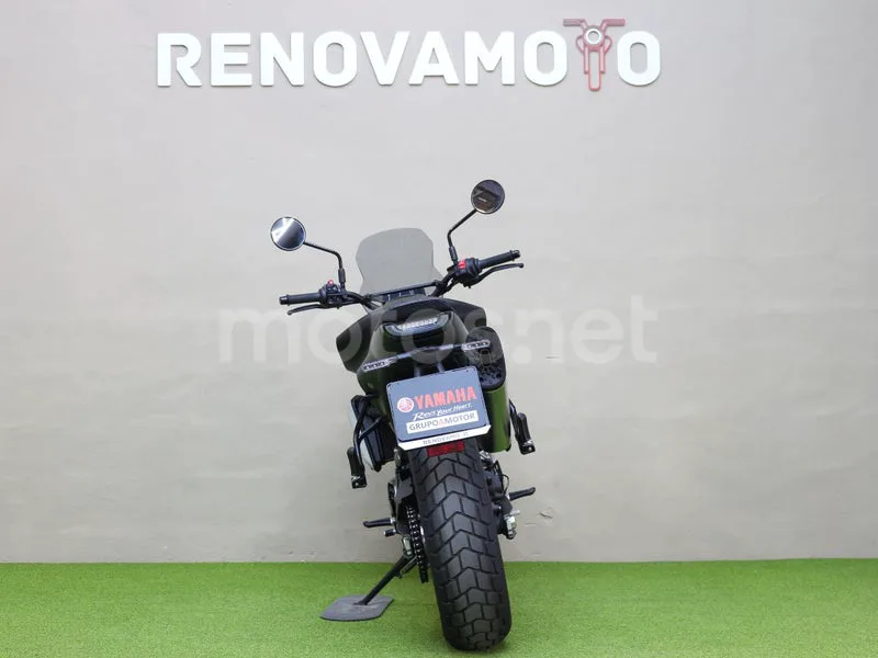 Husqvarna Svartpilen 801 - Vista 3