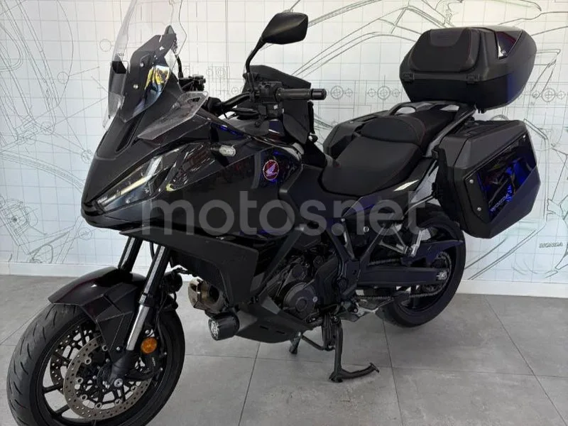Honda NT1100 - Vista 4
