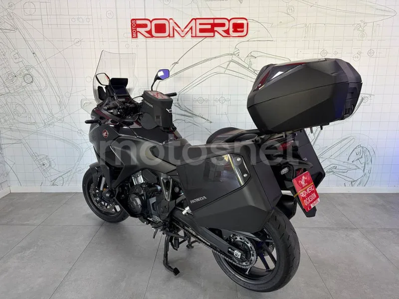 Honda NT1100 - Vista 6